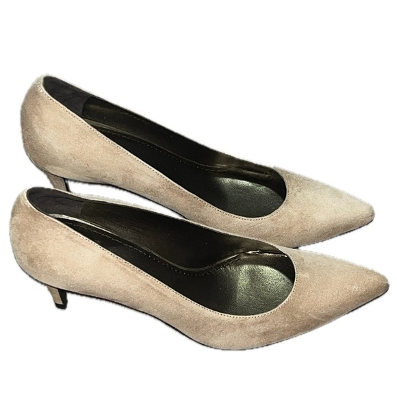 Stuart Weitzman Pinot Suede Heels, Beige, Size 7.5M, Made in Spain - Picture 9 of 9